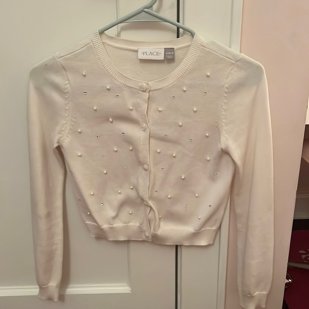 GIRLS WHITE BUTTON UP SWEATER